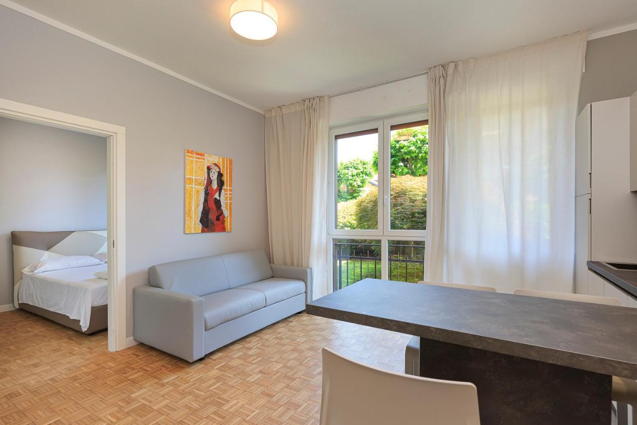 Valery - By Impero House * Stresa